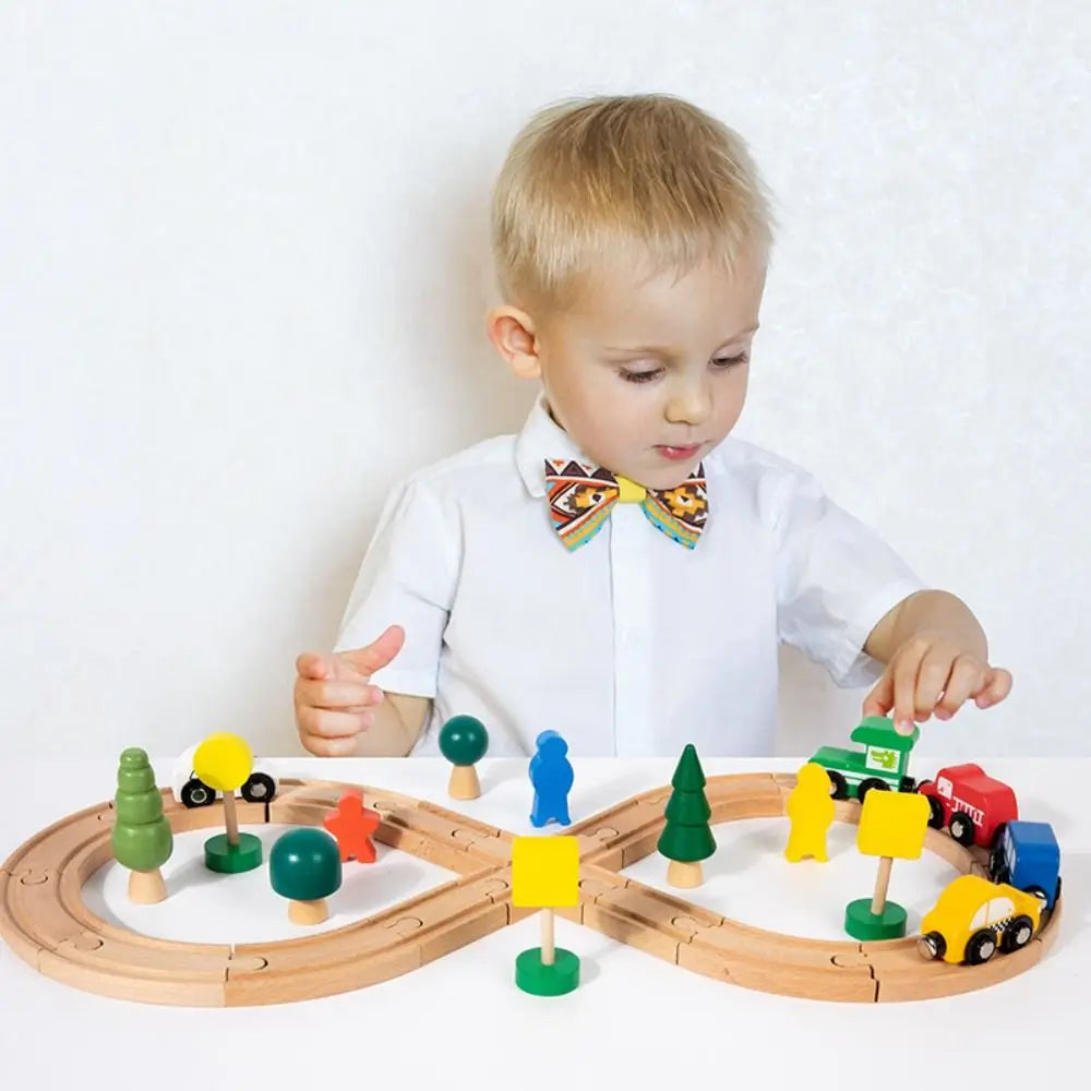 8-shaped Children Wooden Train Rail Signal Light Early Education Thinking Training Track Train Multifunctional Splicing